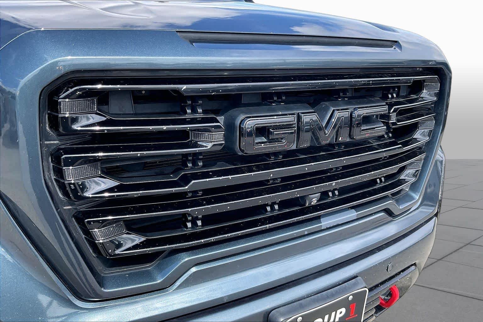 Used 2019 Dark Sky Metallic GMC AT4 image 29