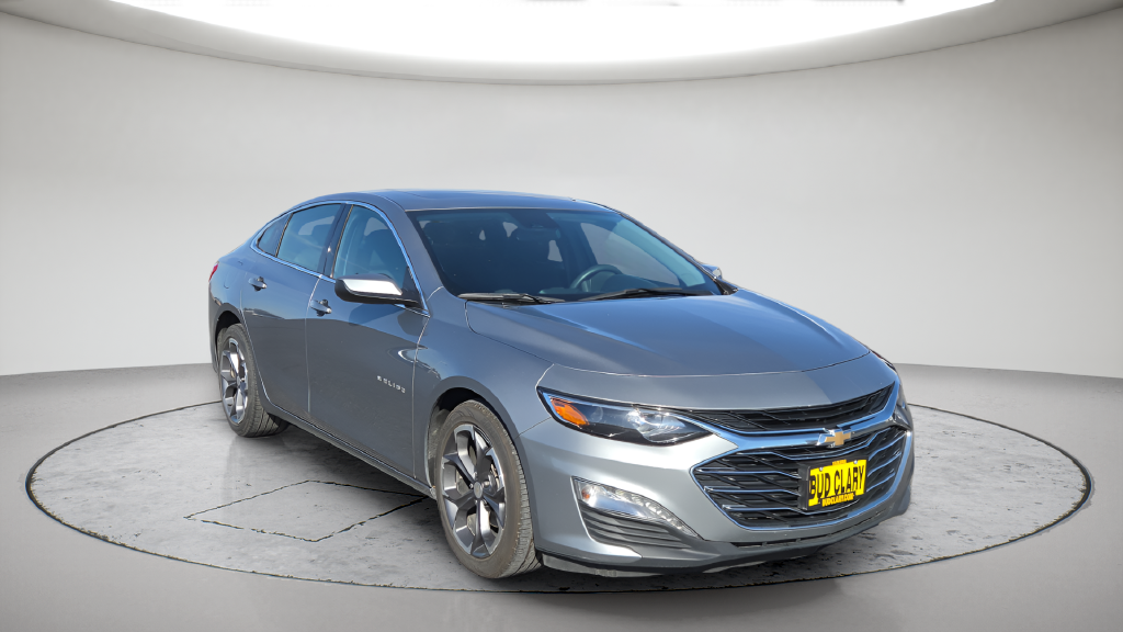 Used 2023 Gray Chevrolet LT image 18