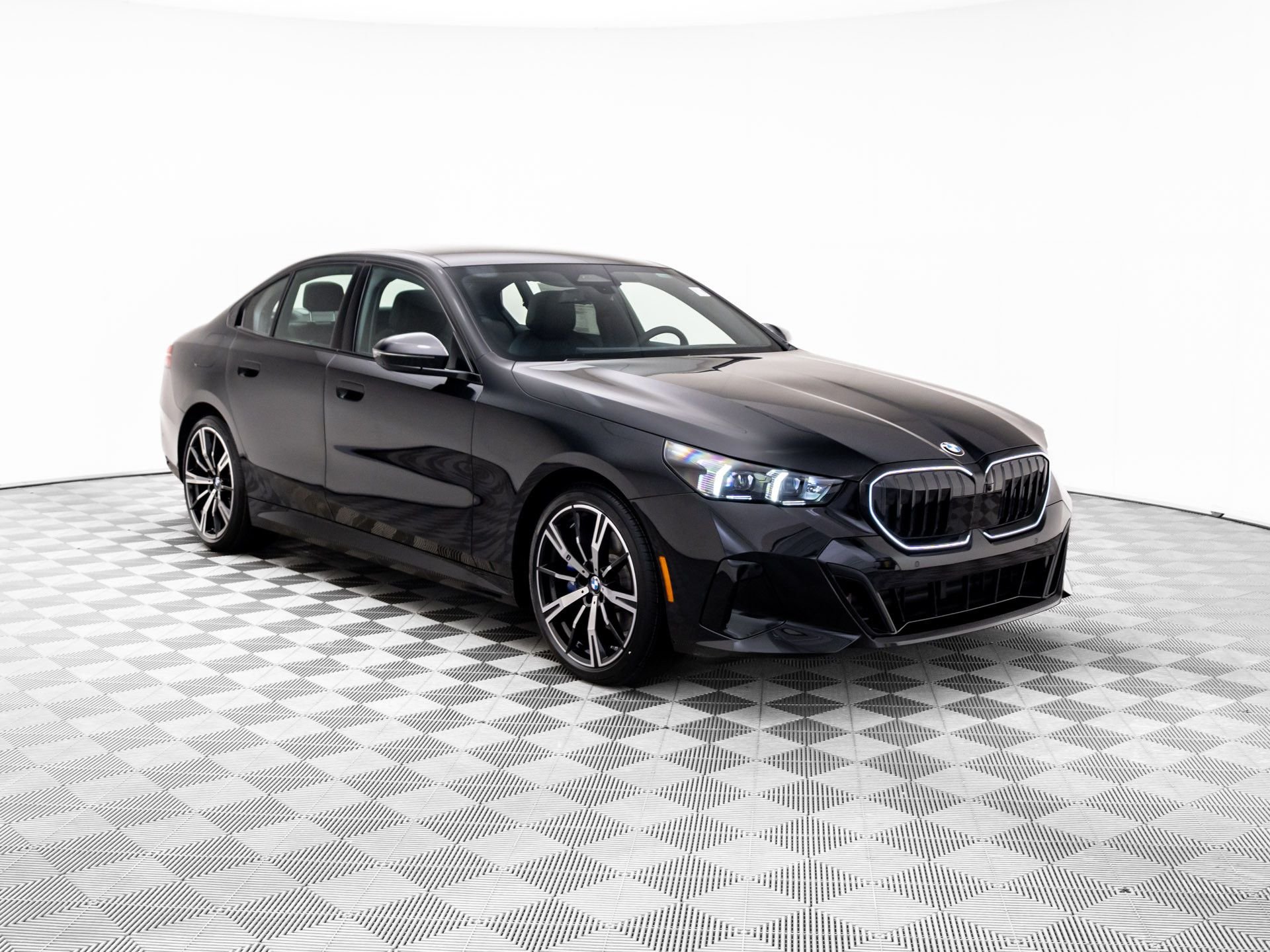 New 2026 Black Sapphire Metallic BMW 530i xDrive image 8