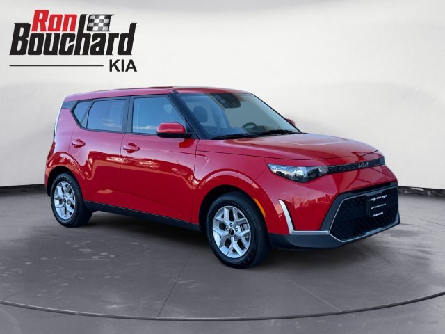 Used 2024 Red Kia LX image 1