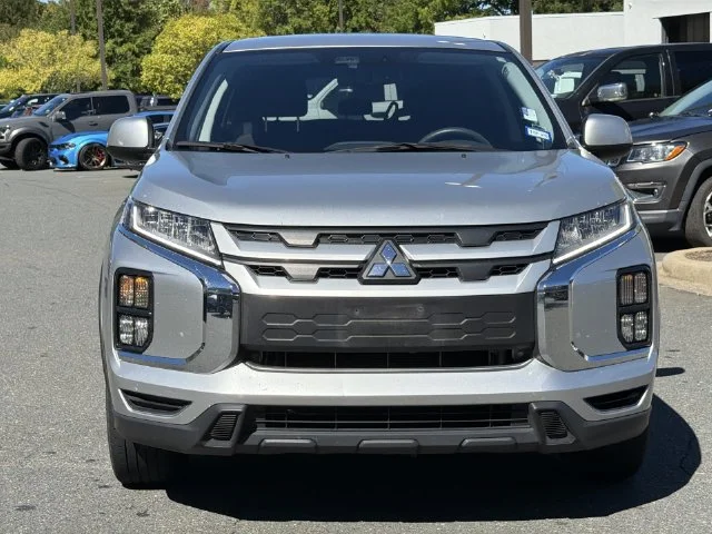 Used 2024 Gray Mitsubishi 2.0 ES image 10