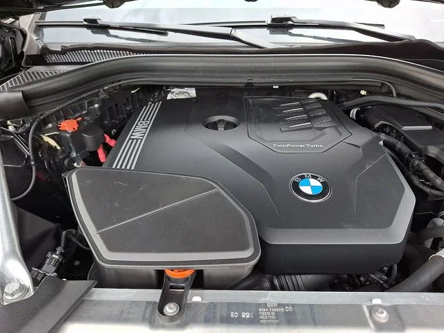 Used 2021 Gray BMW xDrive30i image 29