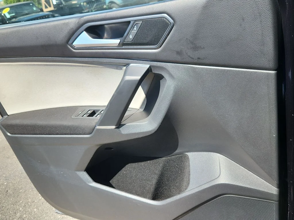 Used 2018 Black Volkswagen 2.0T S image 8