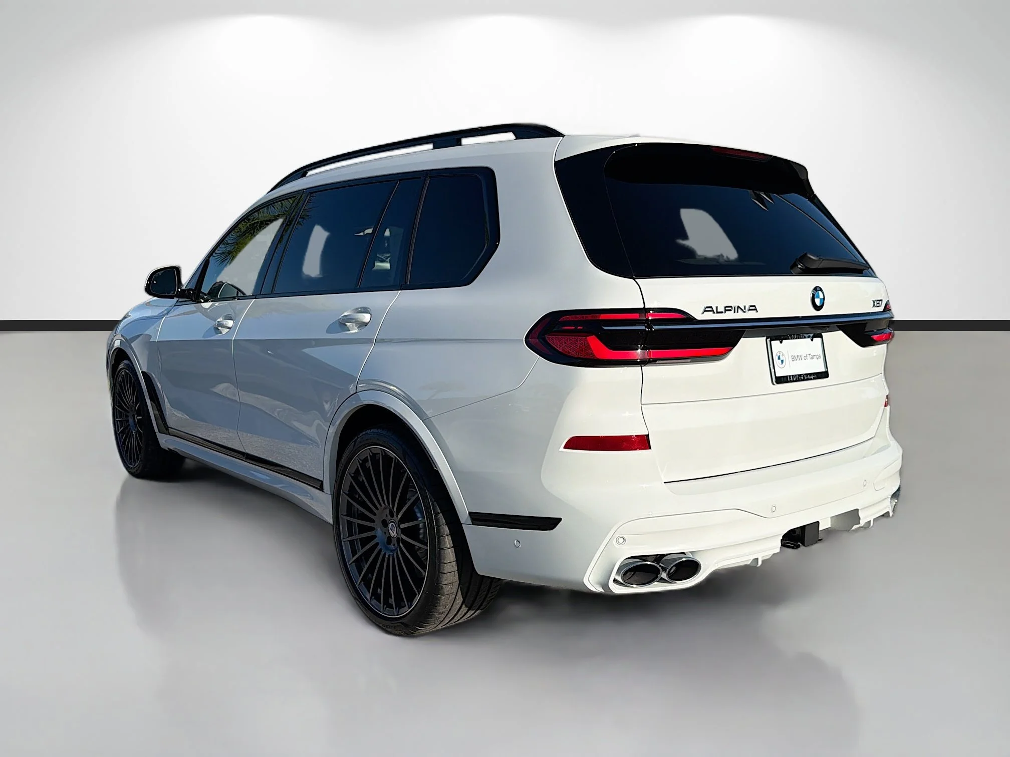 New 2026 Alpine White BMW ALPINA XB7 image 5