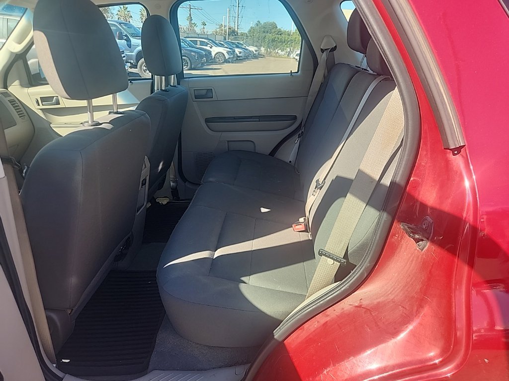Used 2010 Red Ford XLS image 19