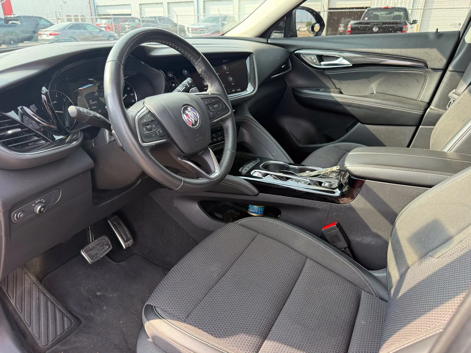 Used 2023  Buick Preferred image 10