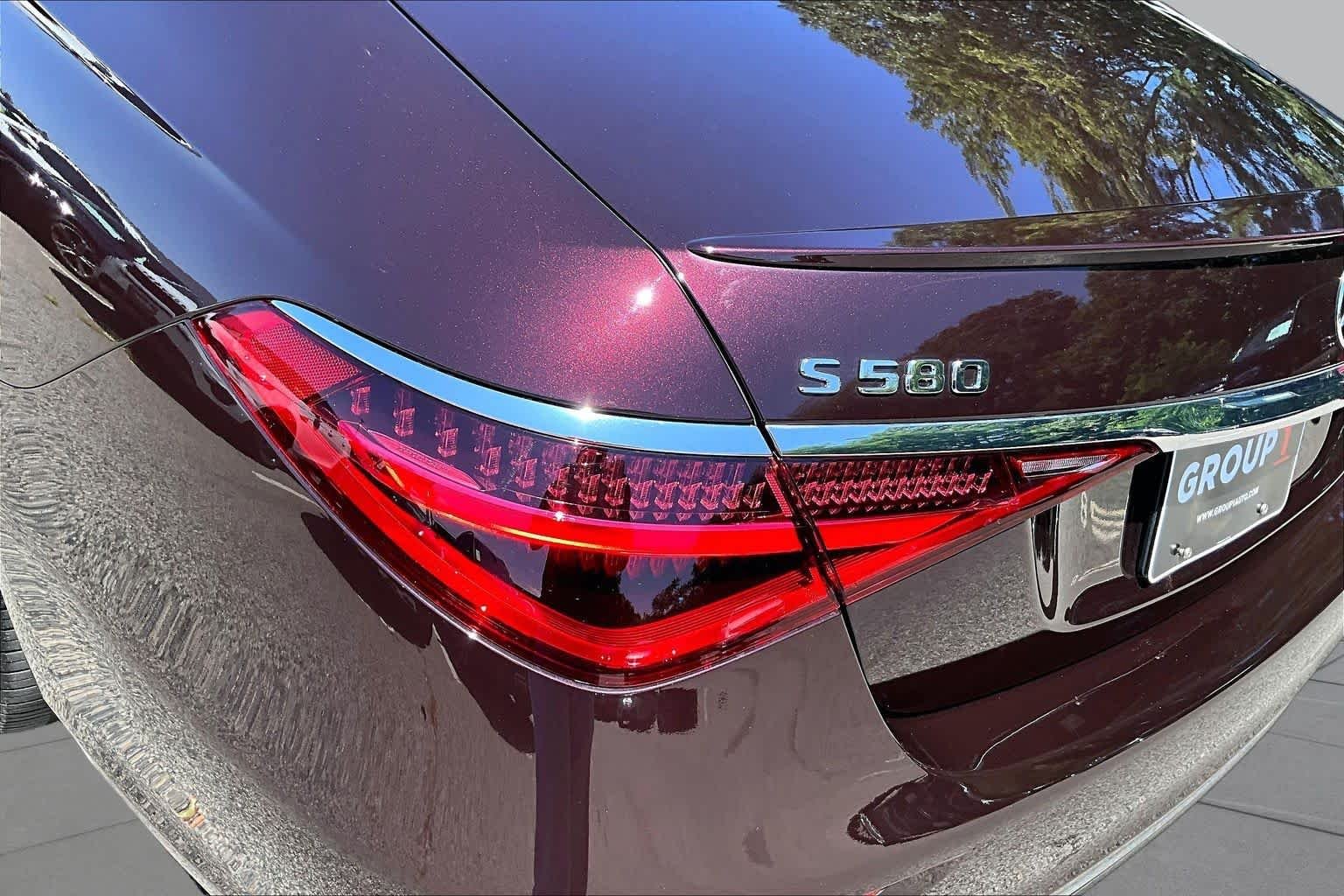 Used 2022 Rubellite Red Mercedes-Benz S 580 image 28