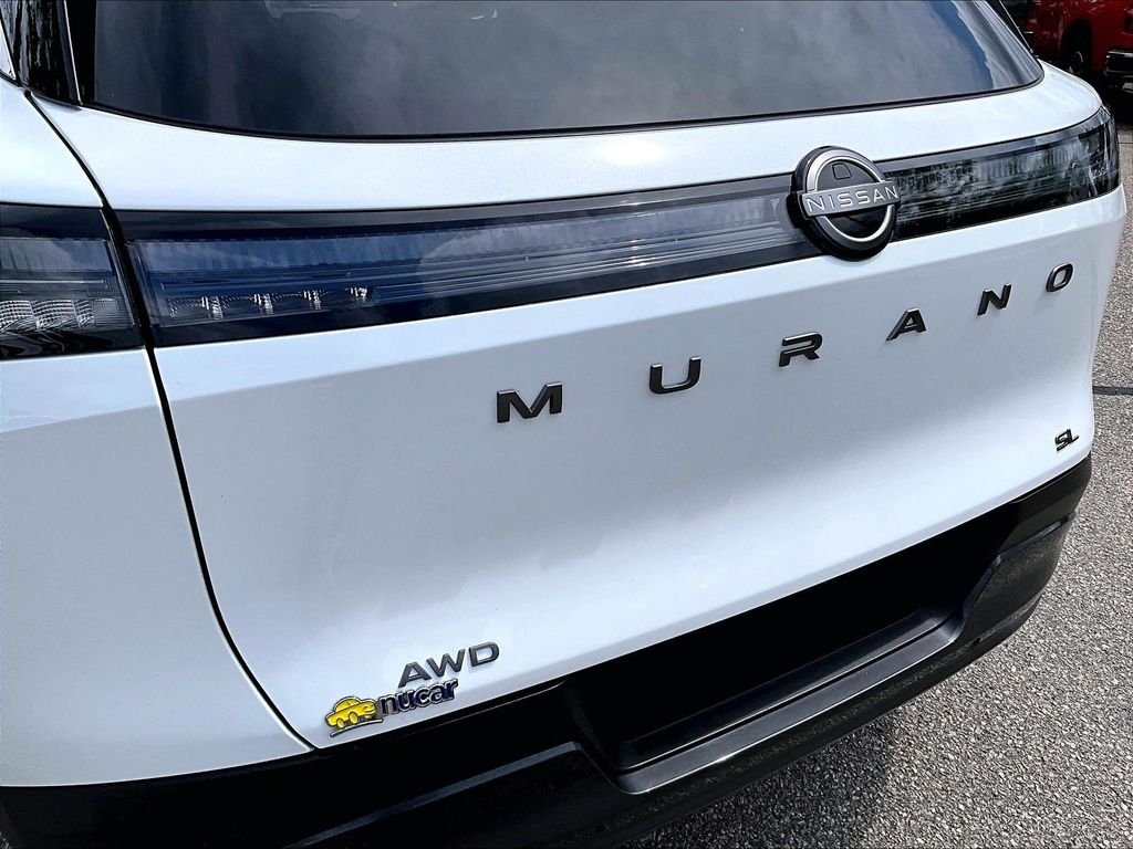 Used 2025 White Nissan SL image 28