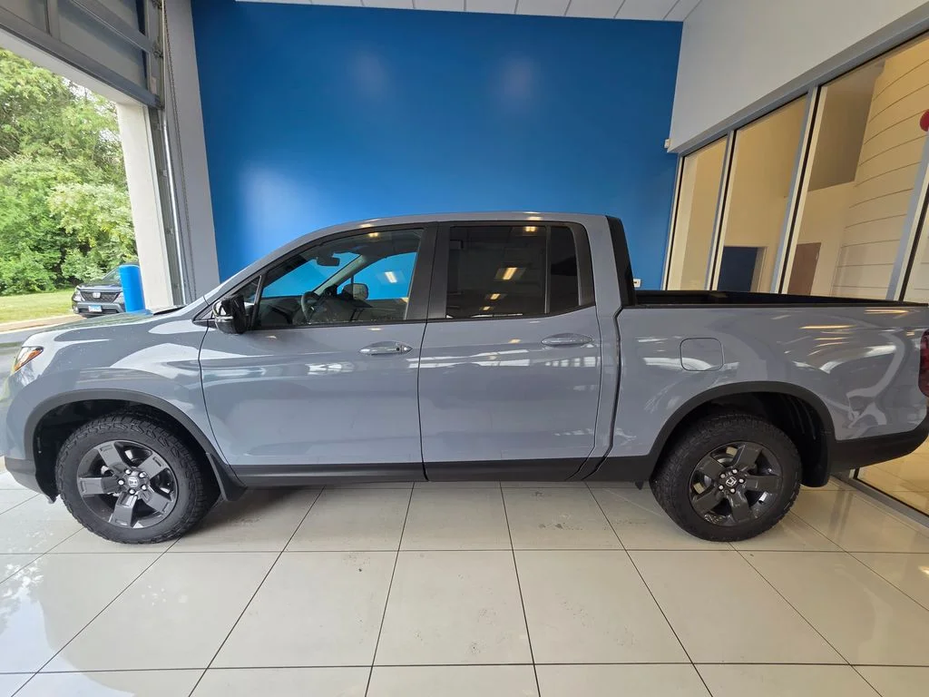 New 2026 Sonic Gray Pearl Honda TrailSport image 4