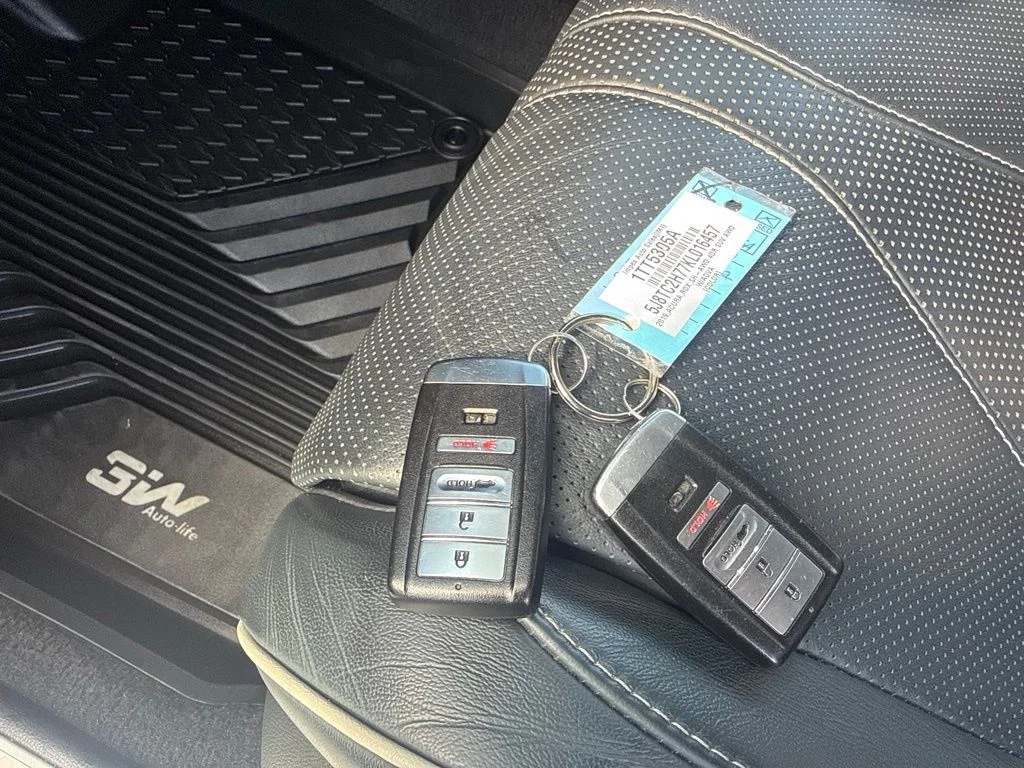 Used 2019  Acura Advance Package image 31