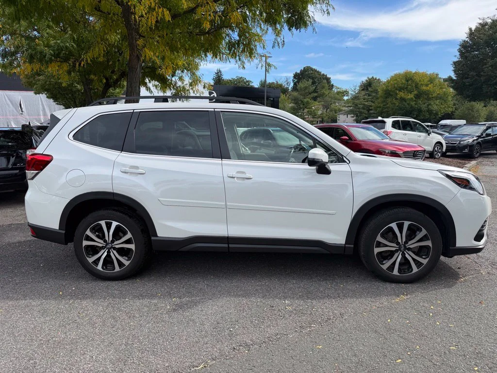 Used 2023 Crystal White Pearl Subaru Limited image 5