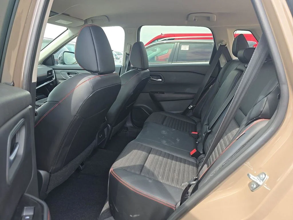 Used 2025 Beige/tan Nissan Rock Creek image 37