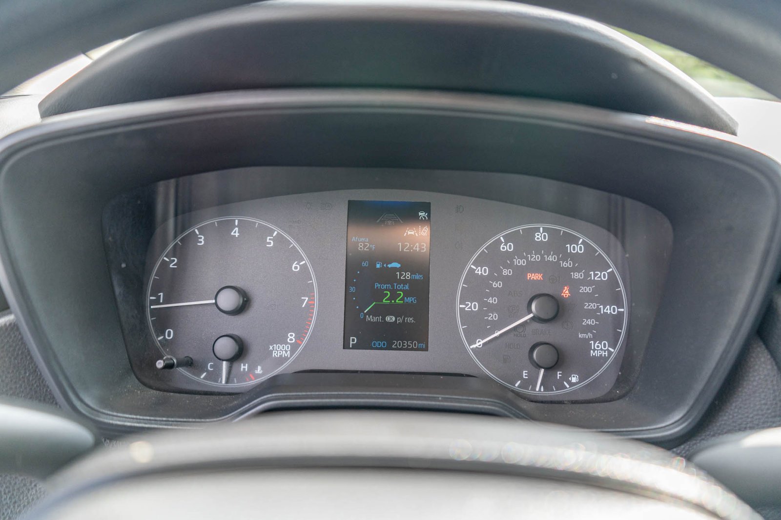 Certified Used 2025 Pearl Toyota LE image 24
