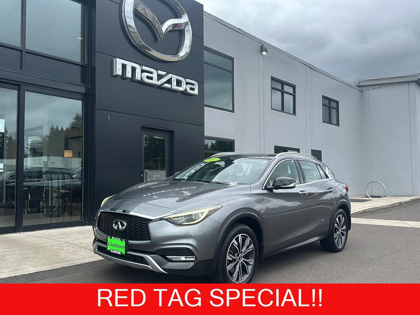 2017 INFINITI QX30