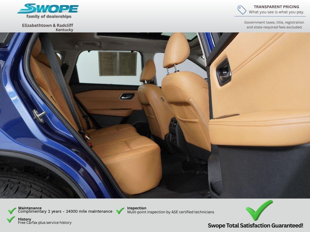 Used 2021 Caspian Blue Metallic/Super Black Nissan Platinum image 13