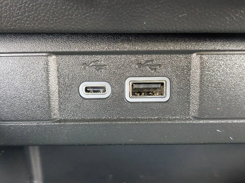 2025 GMC Canyon AT4 - Photo 20