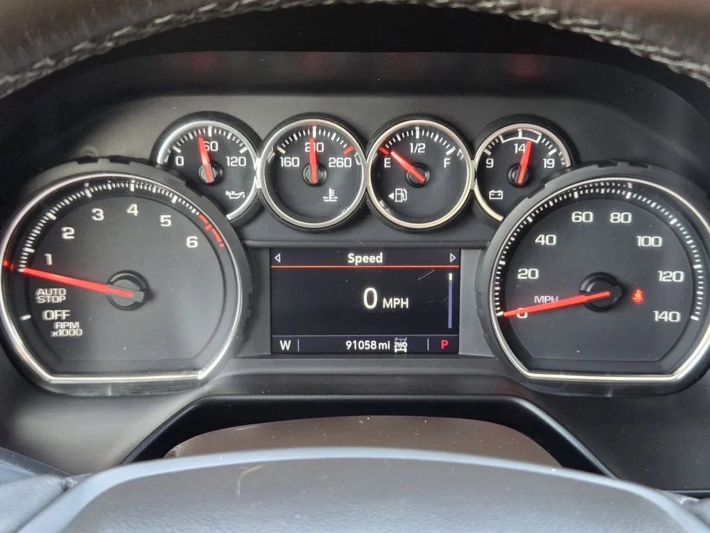 Used 2021 White Chevrolet Z71 image 18
