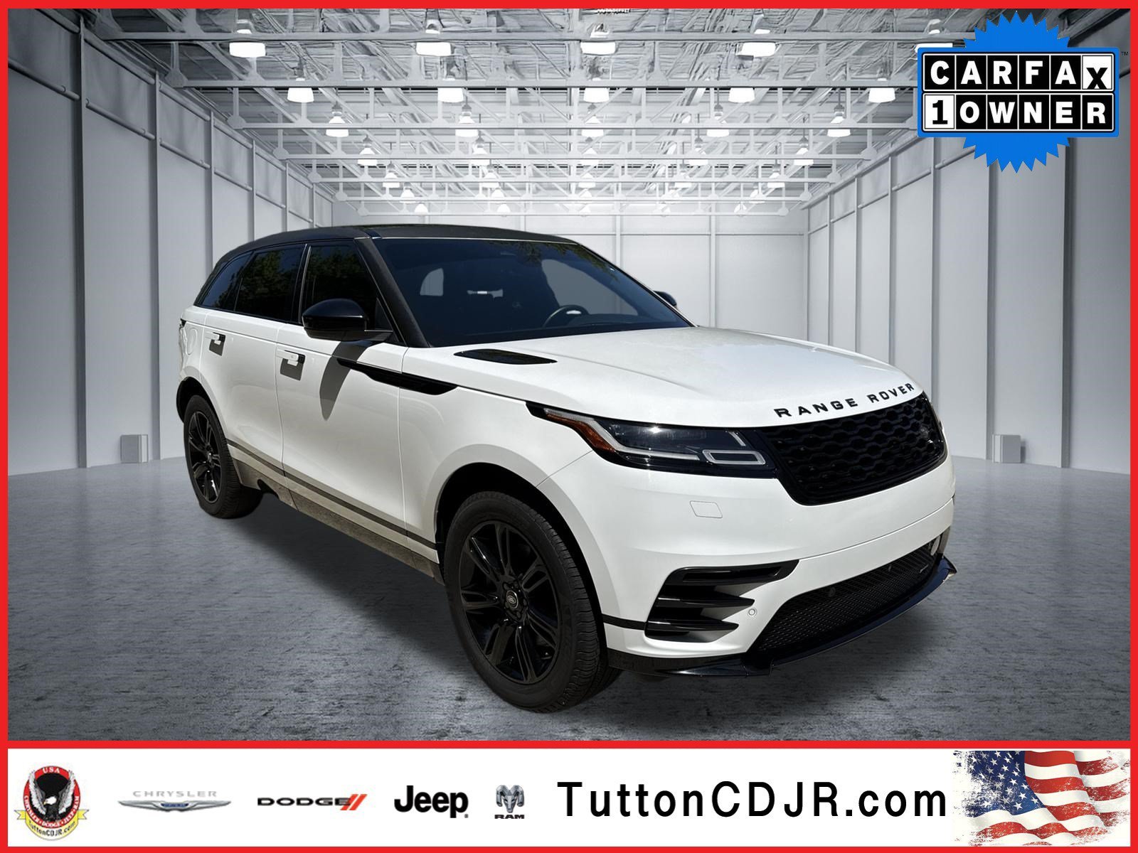 Used 2023 White Land Rover R-Dynamic S image 1