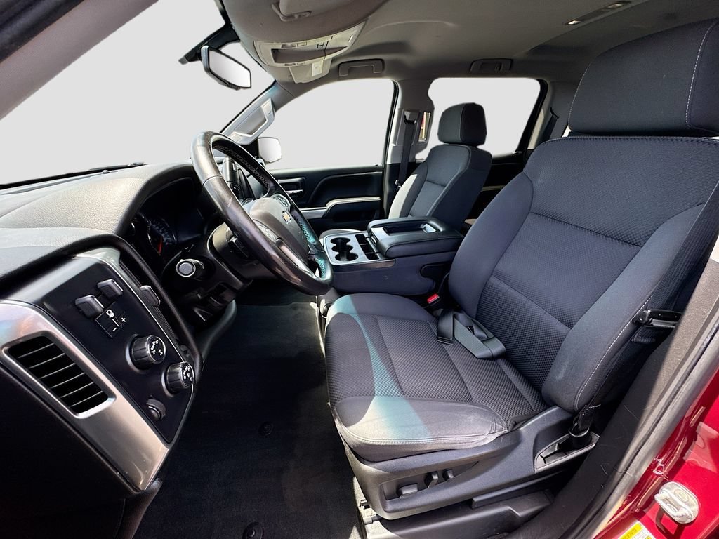 Used 2018 CAJUN RED TINTCOAT Chevrolet LT image 22