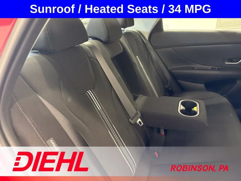 Used 2024 Red Hyundai SEL image 10