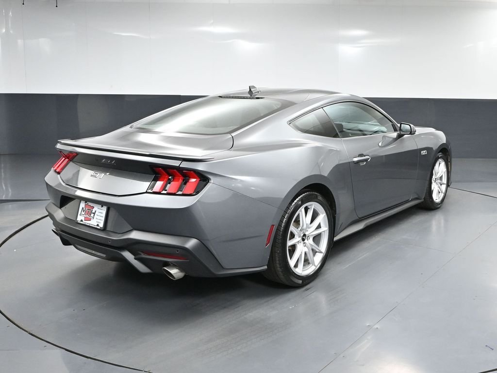 2024 Ford Mustang GT photo 4
