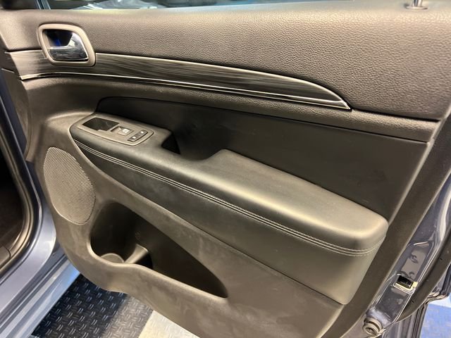 Used 2020 Blue Jeep Limited X image 12