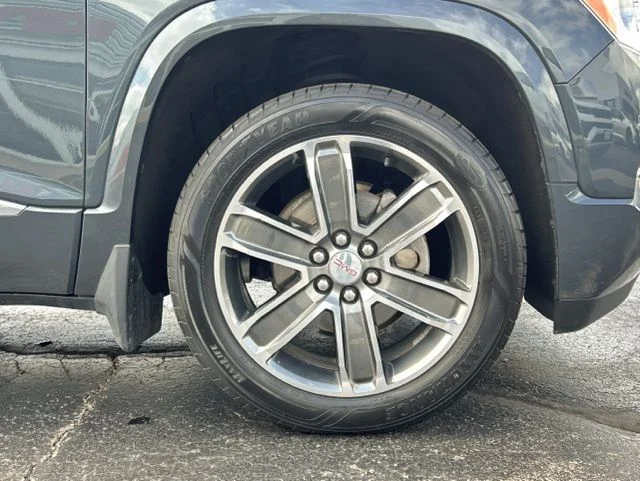 Used 2019 Blue GMC Denali image 14