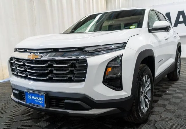 New 2027 Summit White Chevrolet LT image 2