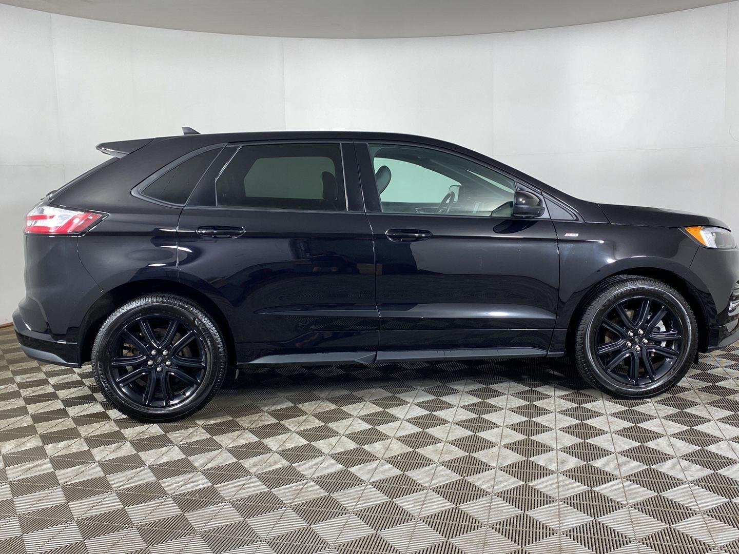 Used 2024 Black Metallic Ford ST Line image 24