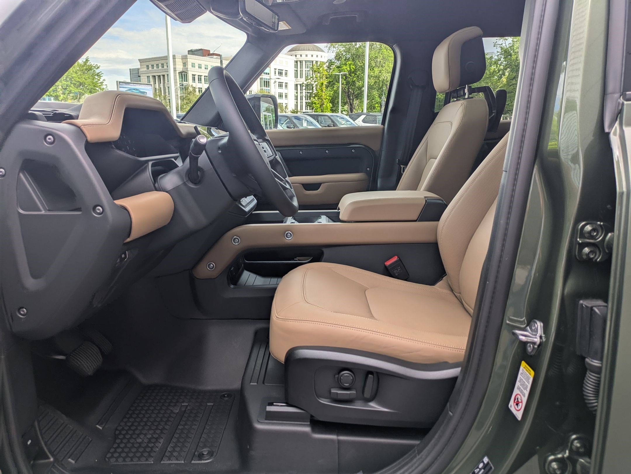 New 2026 Woolstone Green Land Rover P500 X-Dynamic SE image 25