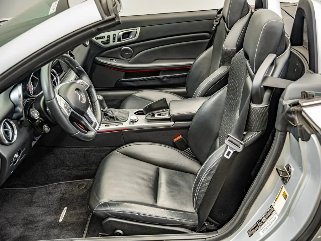 Used 2013 Silver Mercedes-Benz SLK 250 image 22