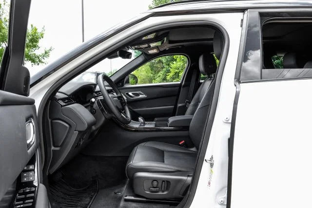New 2026 White Land Rover S image 4