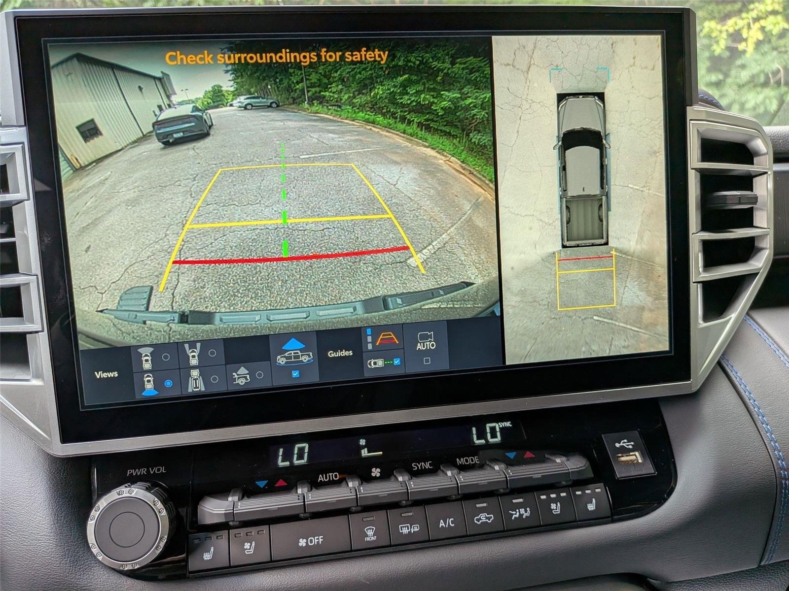 2025 Toyota Tundra Platinum - Photo 22
