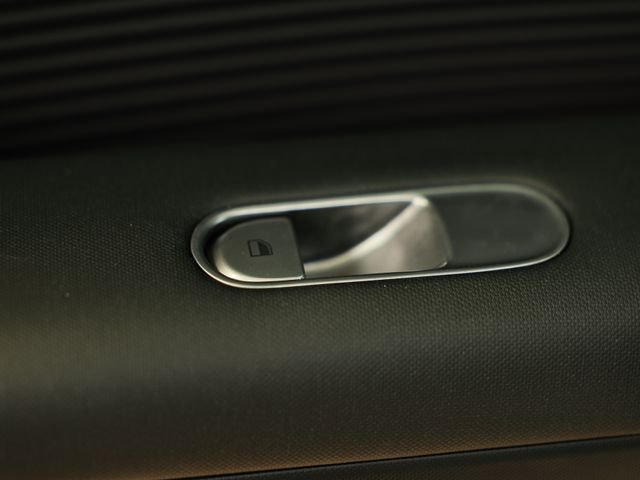 Used 2023 Gravity Gold Matte Hyundai SEL image 21