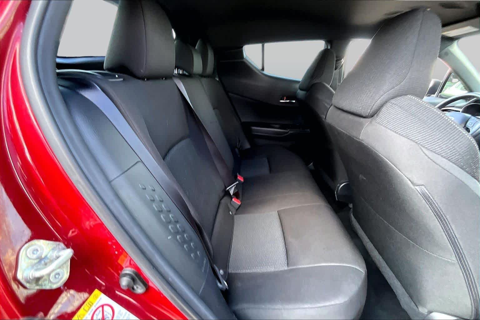 Used 2019 Ruby Flare Pearl w/Black Roof Toyota XLE image 21