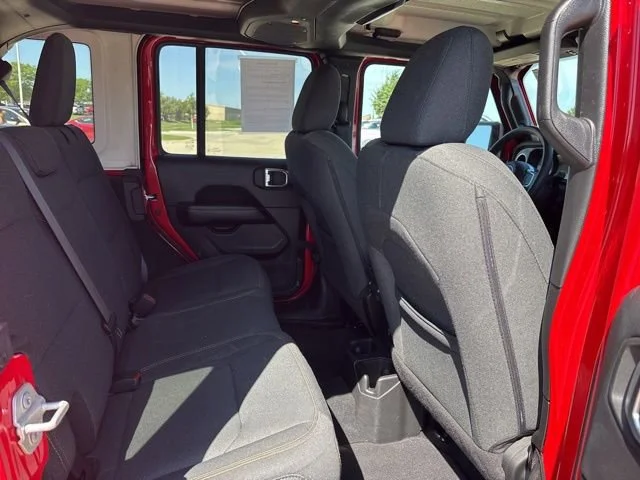 Used 2024 Red Jeep Sahara image 21