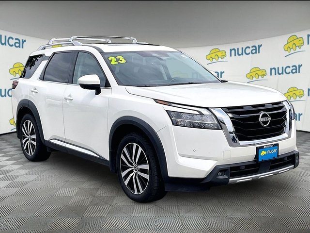 2023 Nissan Pathfinder Platinum