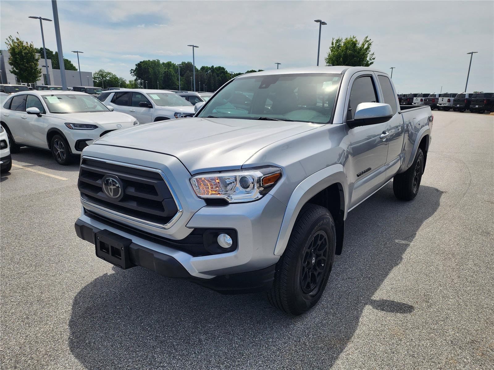 Used 2022 Celestial Silver Metallic Toyota SR5 image 3