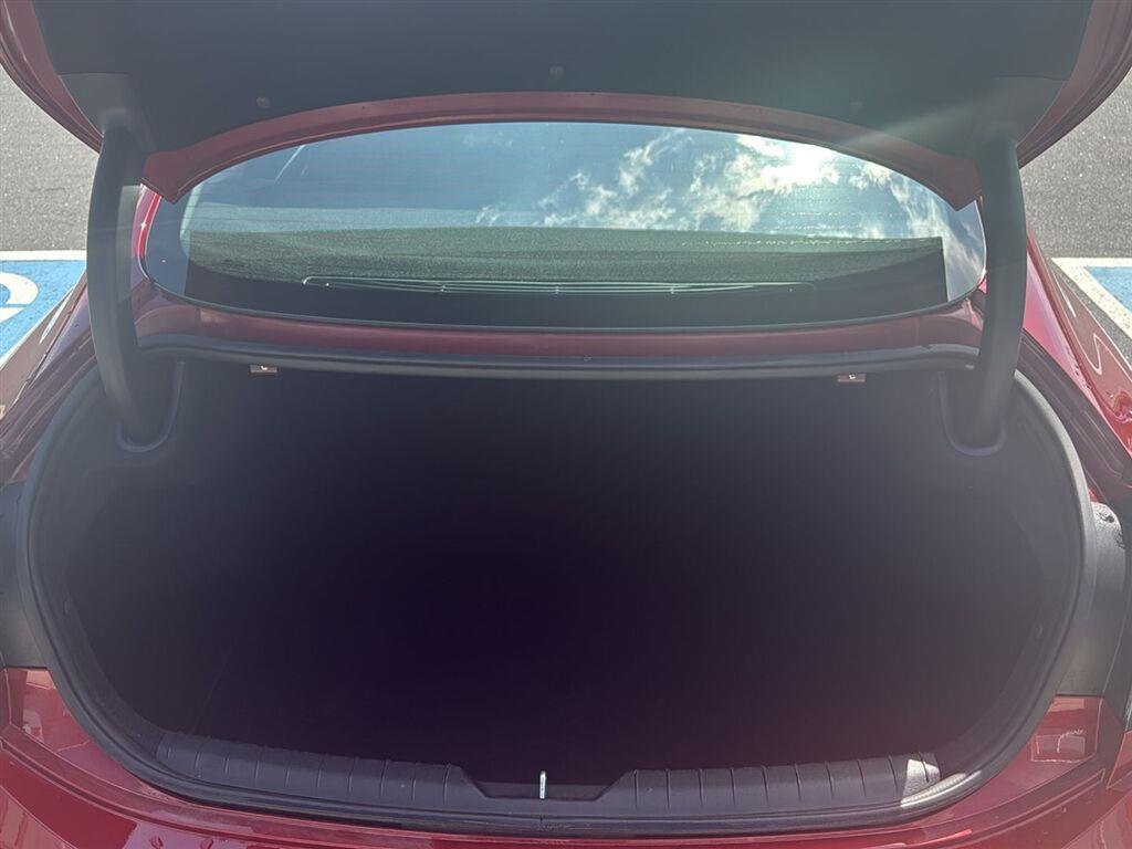 Used 2025 Ultimate red Hyundai SEL image 30