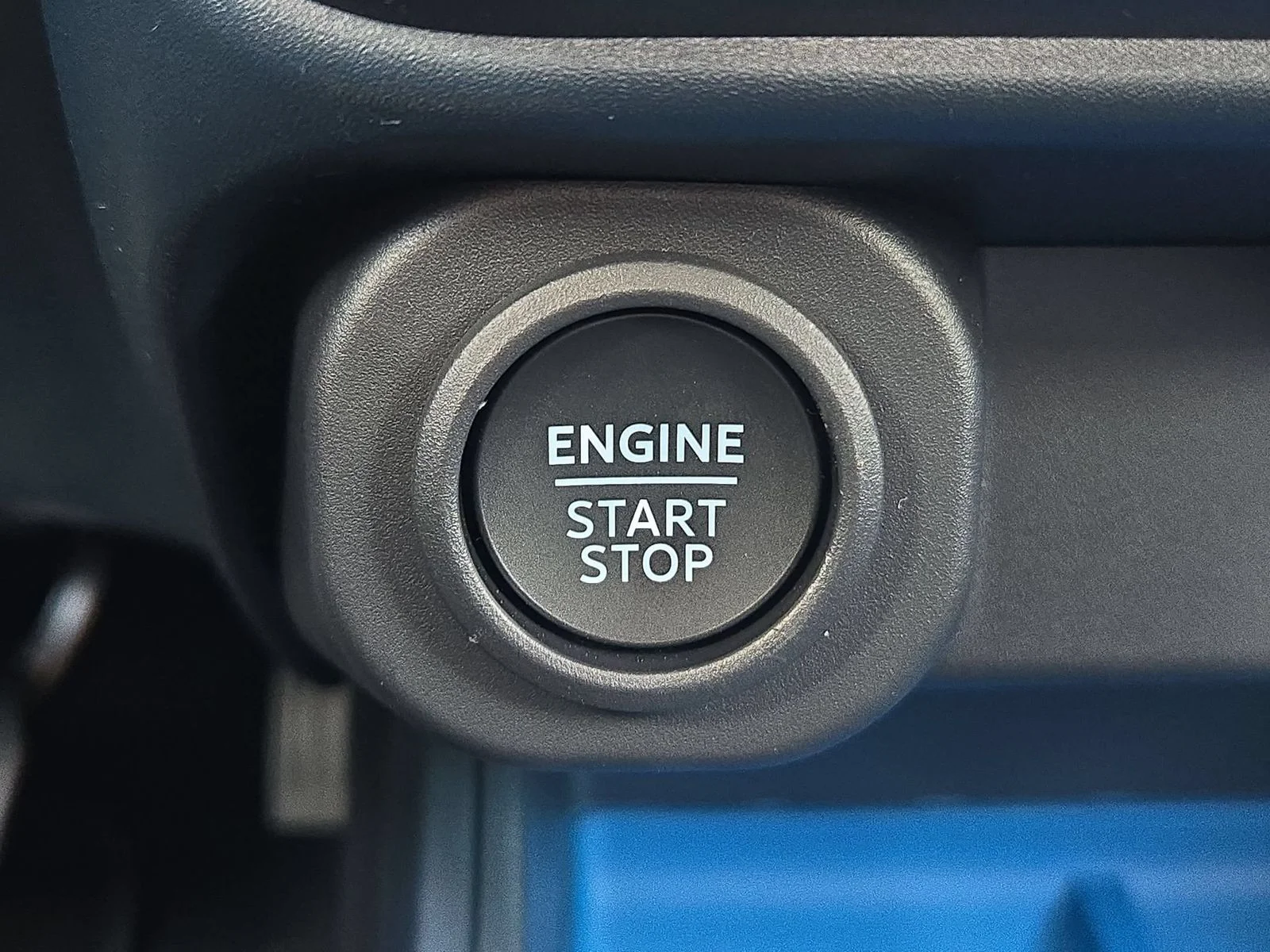 New 2026 Oxford White Ford XLT image 17