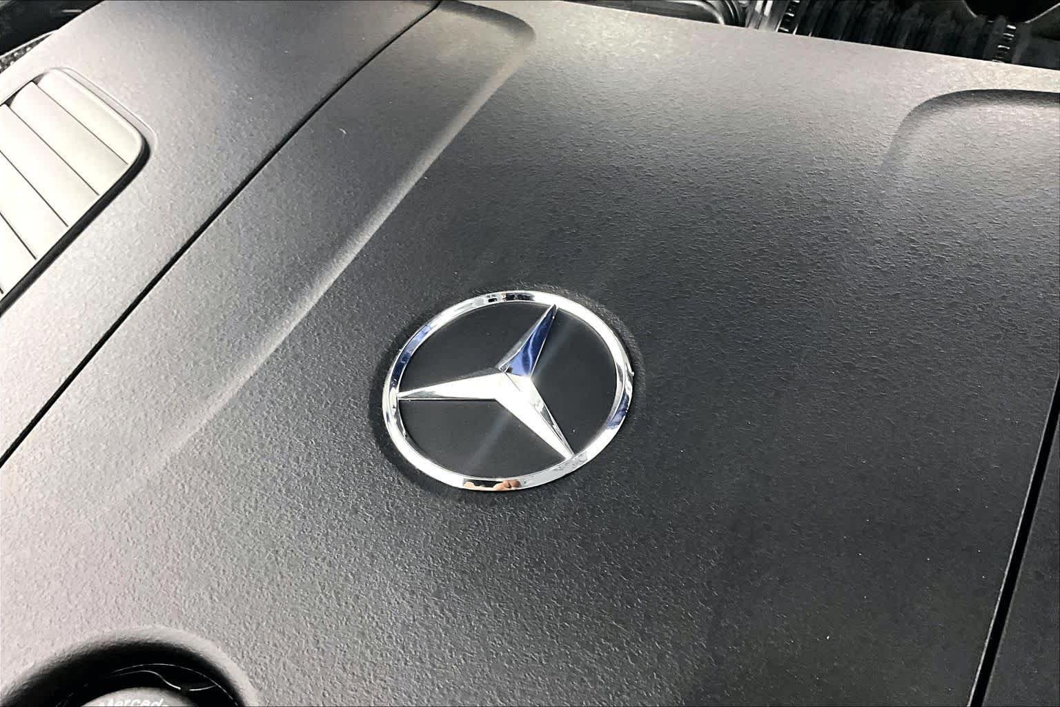 New 2026 Starling Blue Metallic Mercedes-Benz GLC 300 image 17