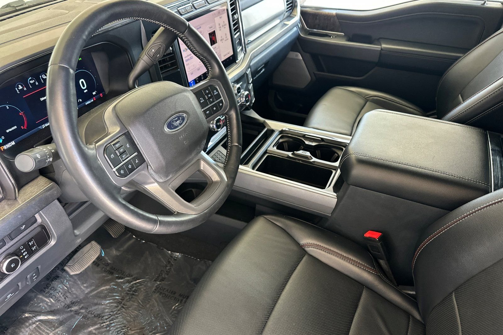 Used 2024 White Ford Lariat image 9