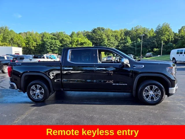 Used 2025 Onyx Black GMC SLT image 10