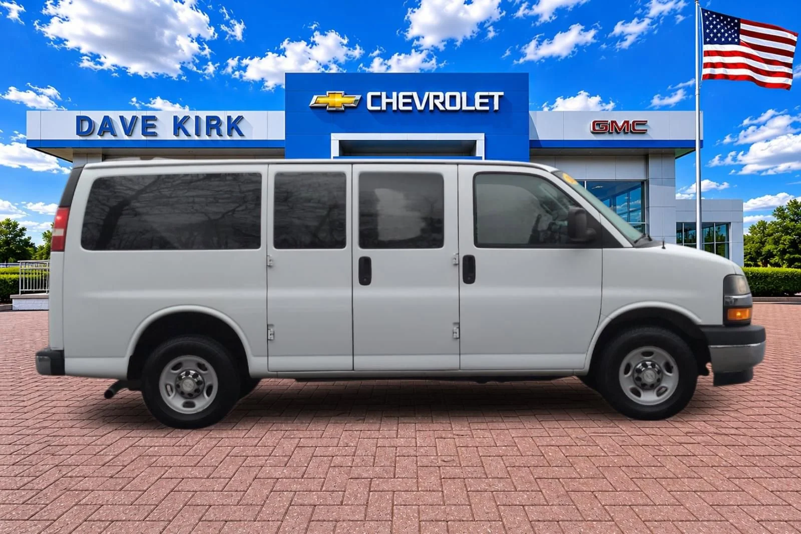 Used 2017 SUMMIT WHITE Chevrolet LT image 2