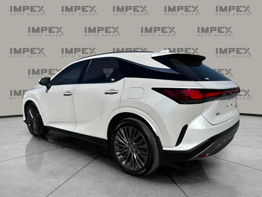 Used 2024 White Lexus 350 Luxury image 3