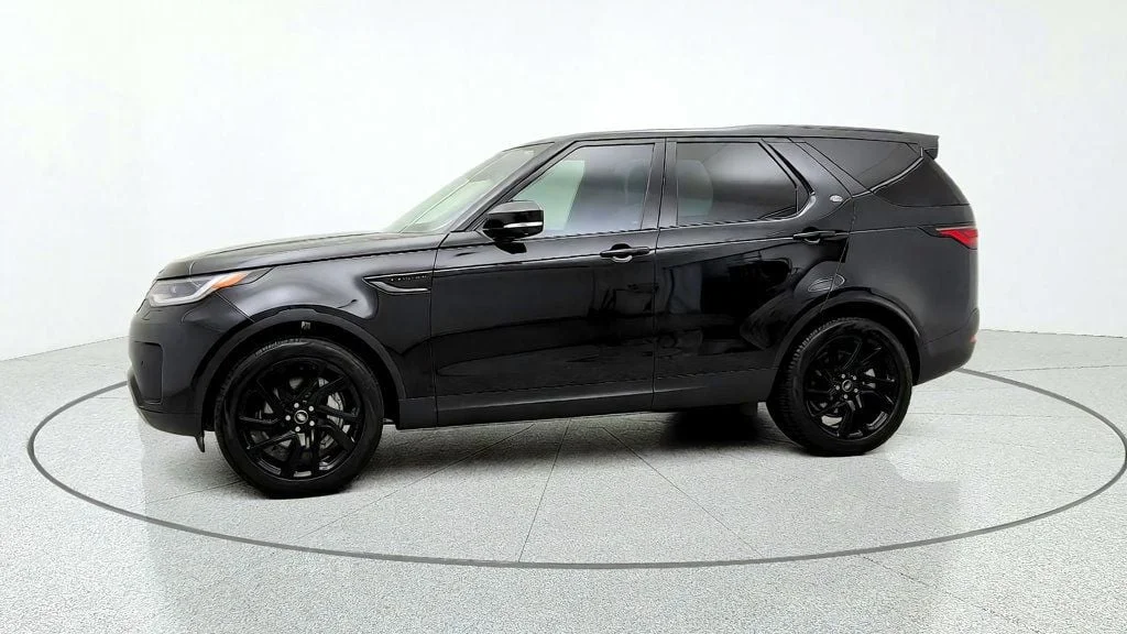 Used 2024 Santorini Black Metallic Land Rover P300 S image 8