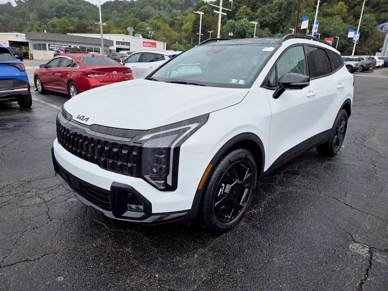 Used 2026 White Kia X-Line image 3