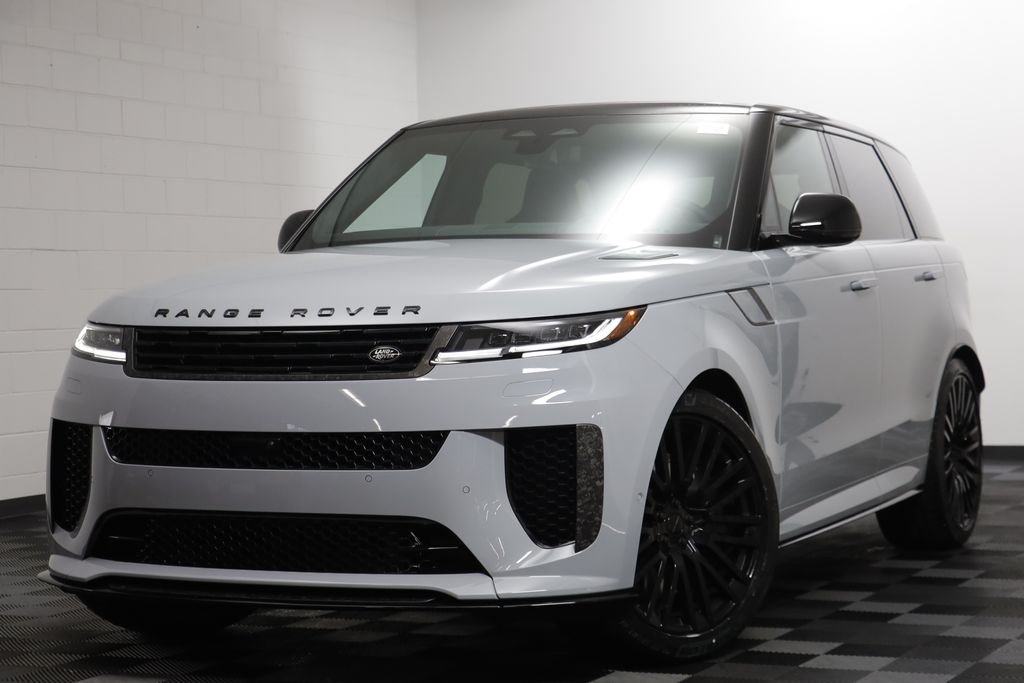 New 2026 Arroios Grey LAND ROVER SV image 1