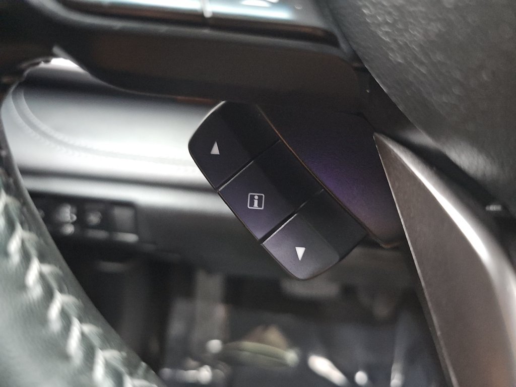 Used 2020 Magnetite Gray Metallic Subaru Touring image 31