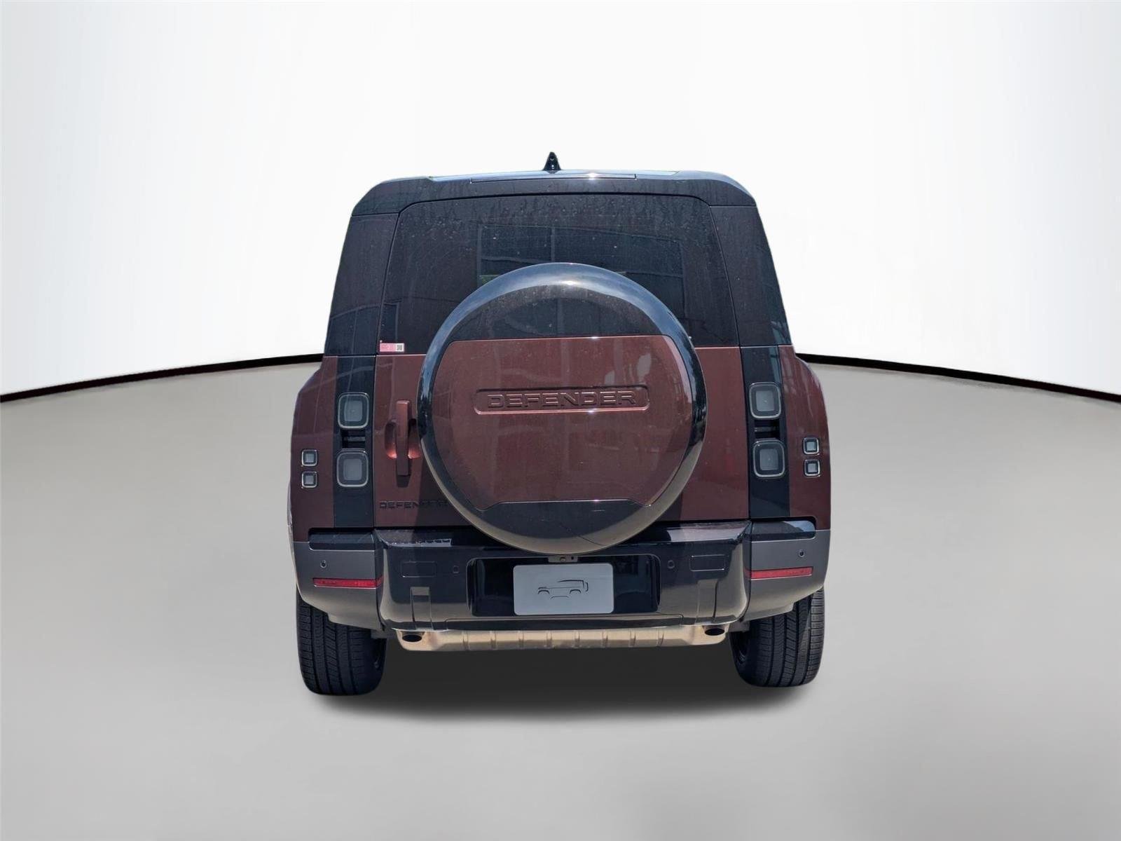 New 2026 Sedona Red Metallic Land Rover S image 6